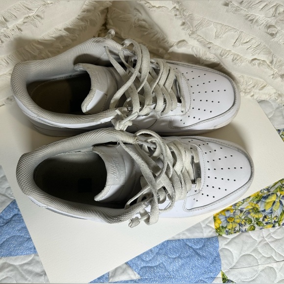 Men’s Nike Air Force 1’s - Picture 5 of 8